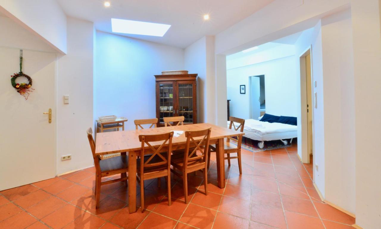 Spacious Flat With Panoramic View เวียนนา ภายนอก รูปภาพ